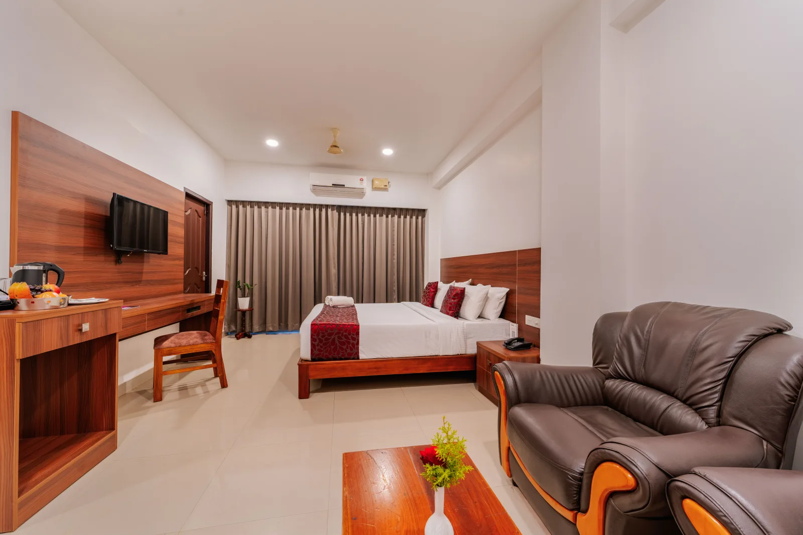 Superior Room seating area