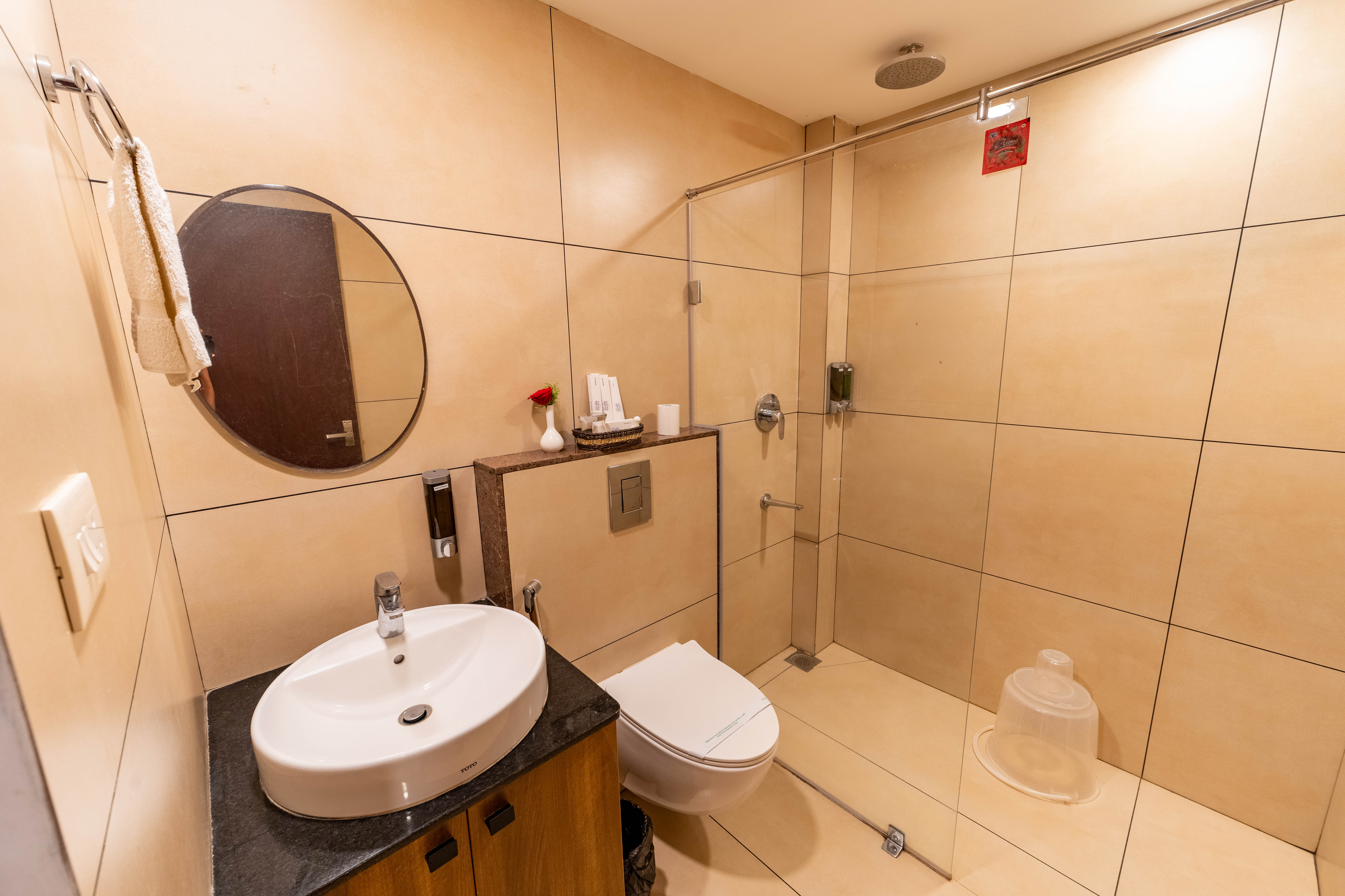 Guest bathroom fittings